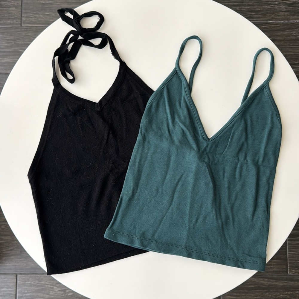 Brandy Melville Bundle of Crop Tops One Size Small